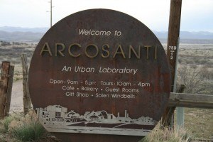 Arcosanti-Entrance-sign