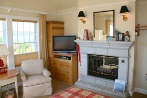 Room at Saratoga Inn
